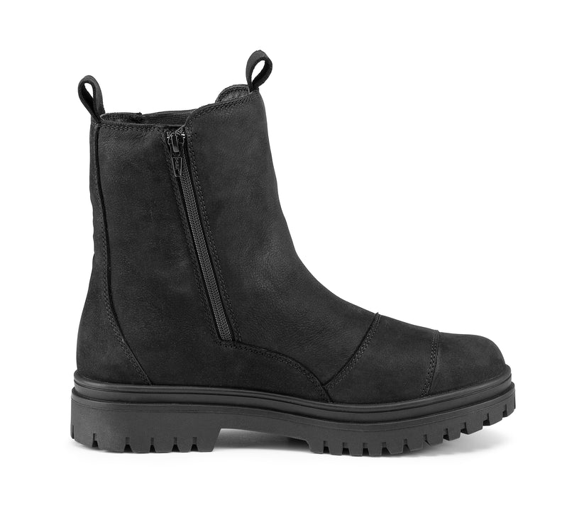 Forma Spirit Man Dry Boots Black / Black FREE UK Delivery, FREE 365 Day Returns | Moto Central