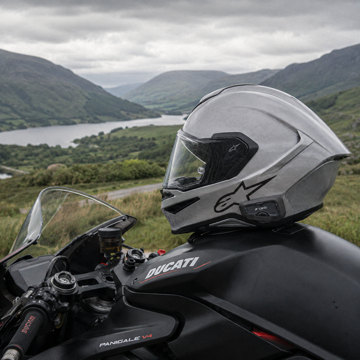 Tubs Jackson Alpinestars S-R7 To Cardo Freecom / Spirit FREE UK Delivery, FREE 365 Day Returns | Moto Central