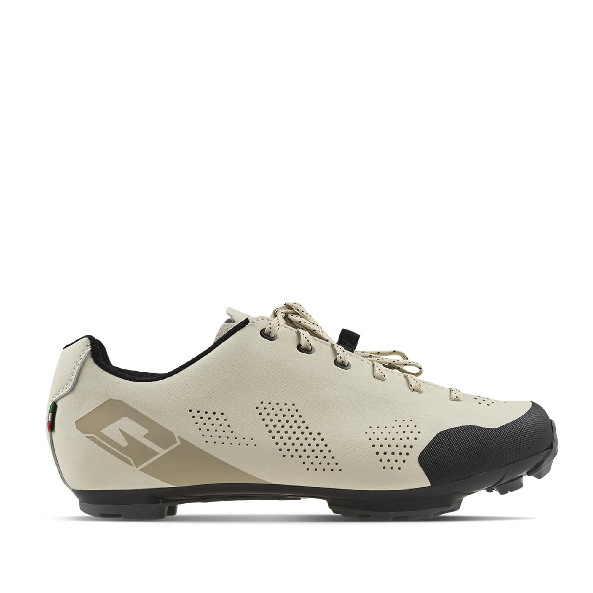 Gaerne Vista Gravel Shoes Sand - FREE UK Shipping, FREE 365 Day Returns | Moto Central