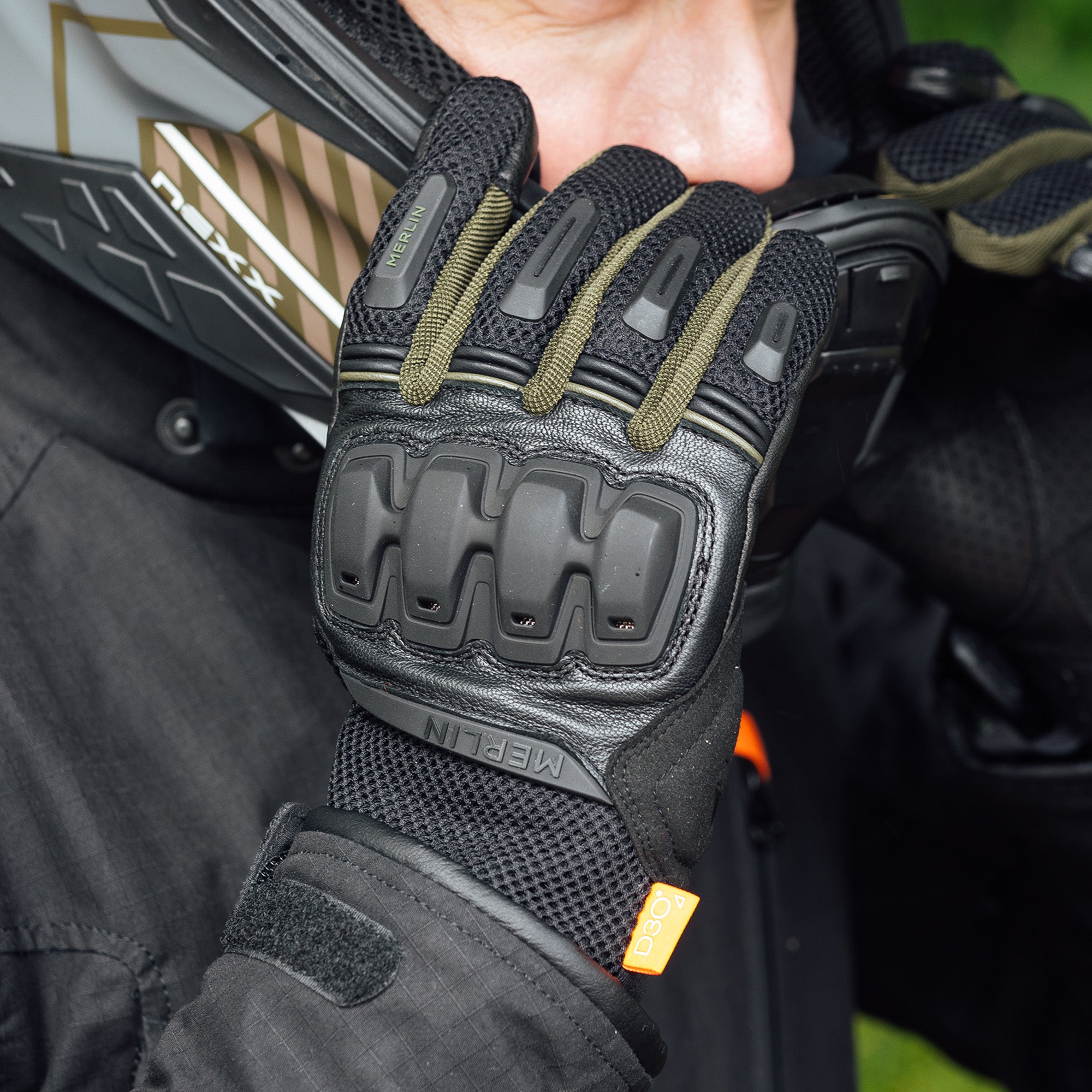 Merlin Jura Air D3O Gloves Black / Dark Green FREE UK Delivery, FREE 365 Day Returns | Moto Central