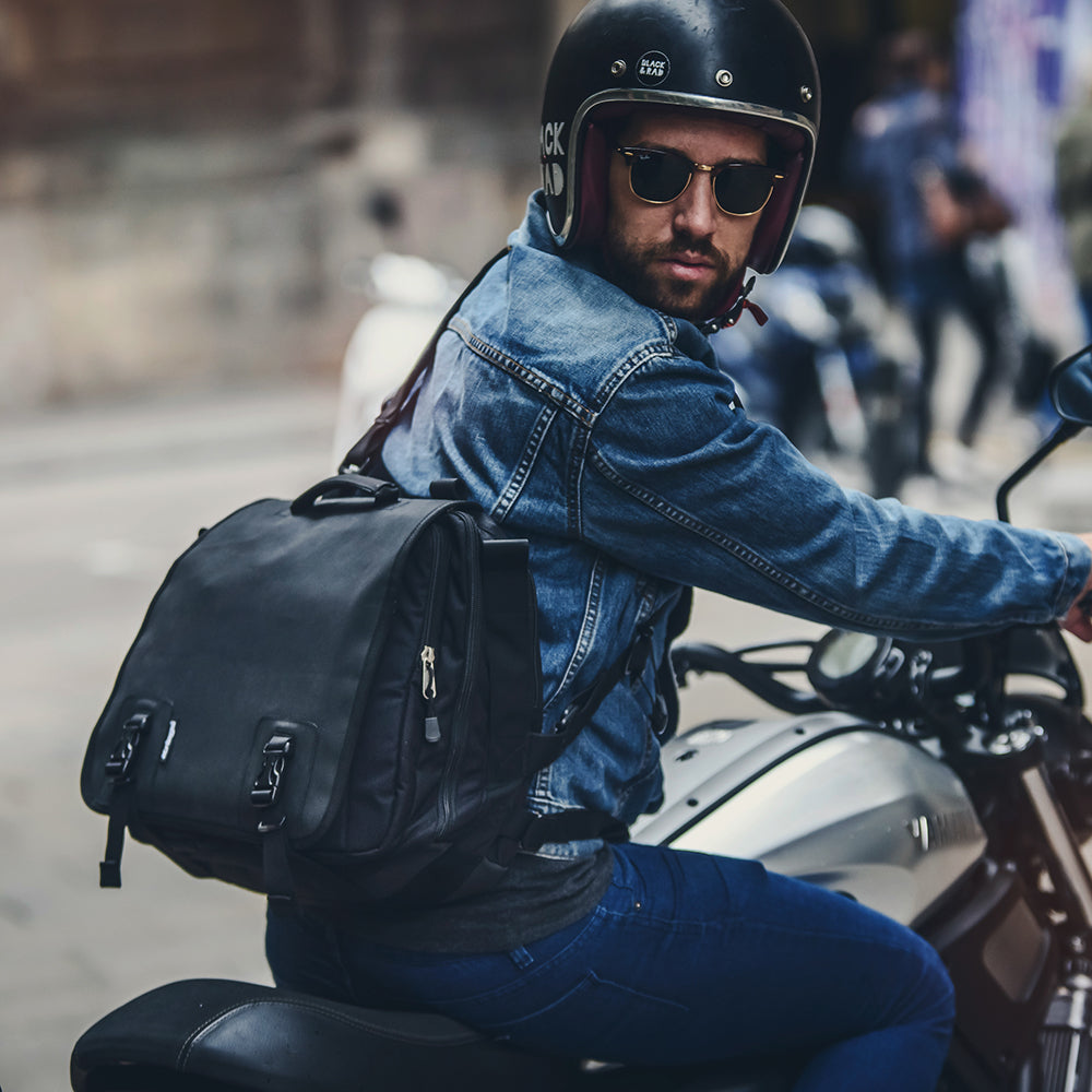 Kriega Urban EDC Messenger Bag Black - 18 Liters