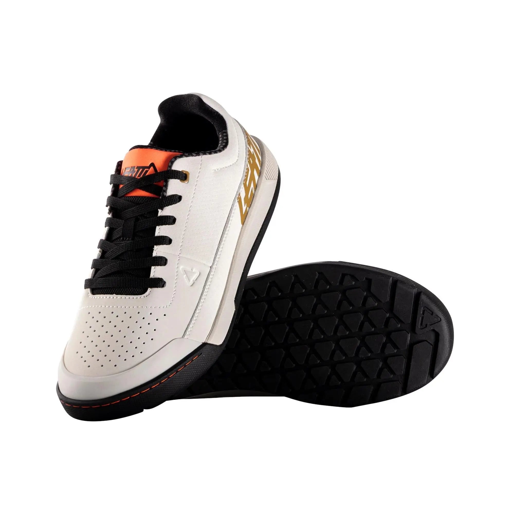 Leatt 2.0 Flat Shoes Cream White - FREE UK Shipping, FREE 365 Day Returns | Moto Central