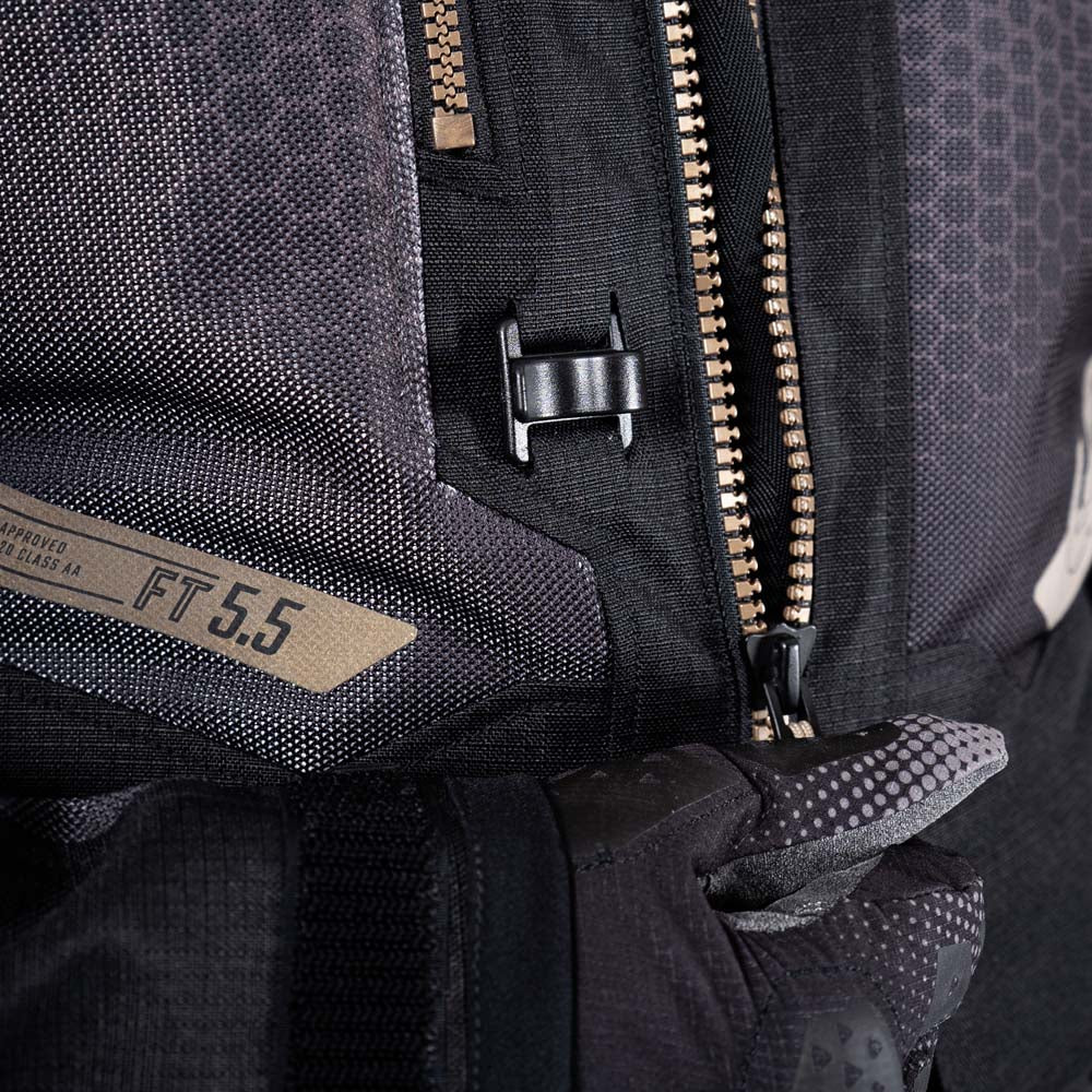Leatt ADV FlowTour 5.5 Textile Jacket Stealth Black / Grey