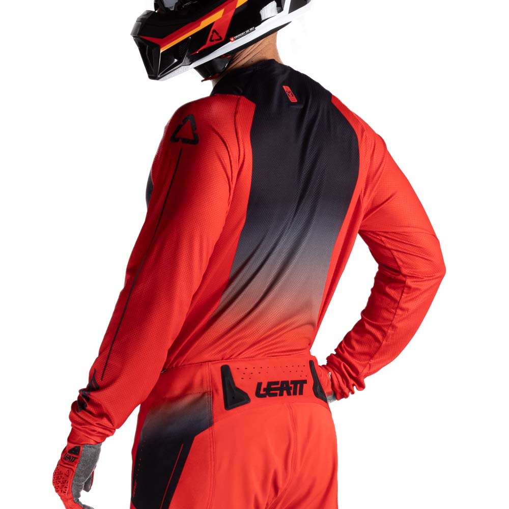 Leatt Moto 4.5 Lite Jersey Red - FREE UK Shipping, FREE 365 Day Returns | Moto Central