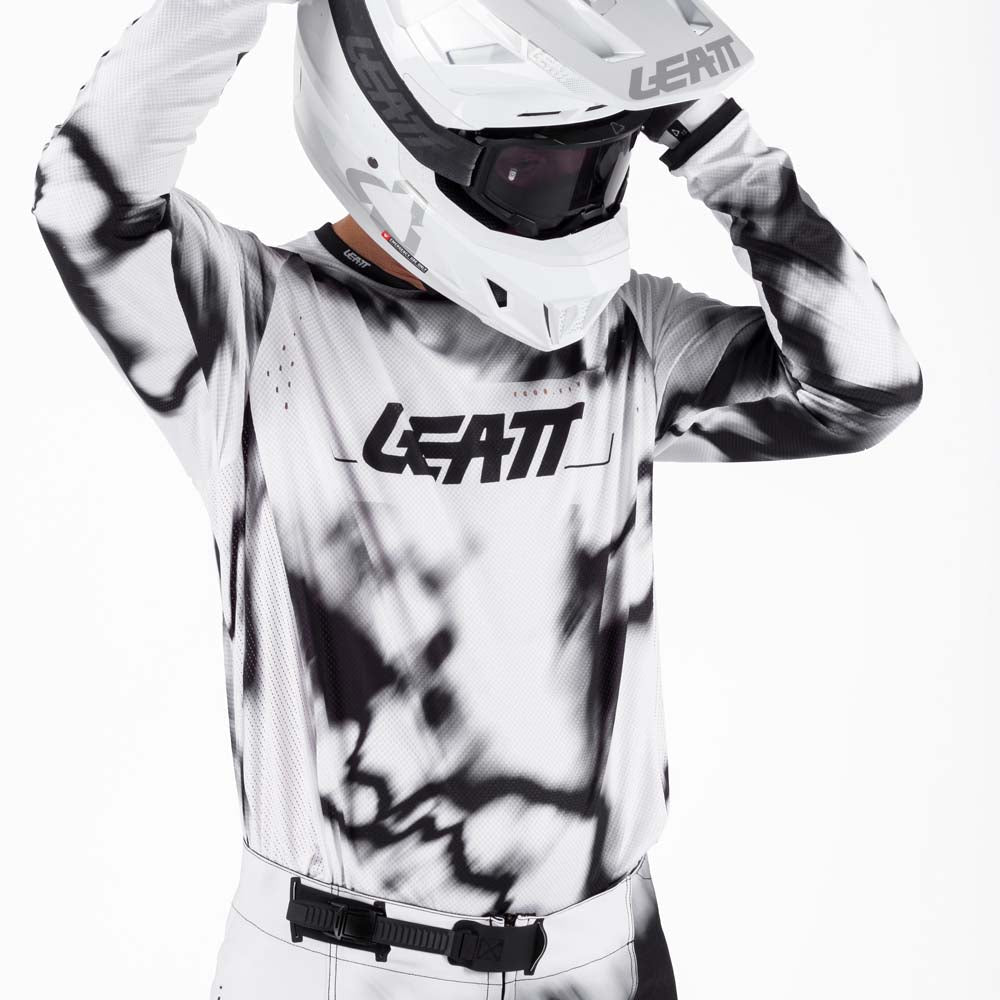 Leatt Moto 4.5 Lite Jersey White - FREE UK Shipping, FREE 365 Day Returns | Moto Central