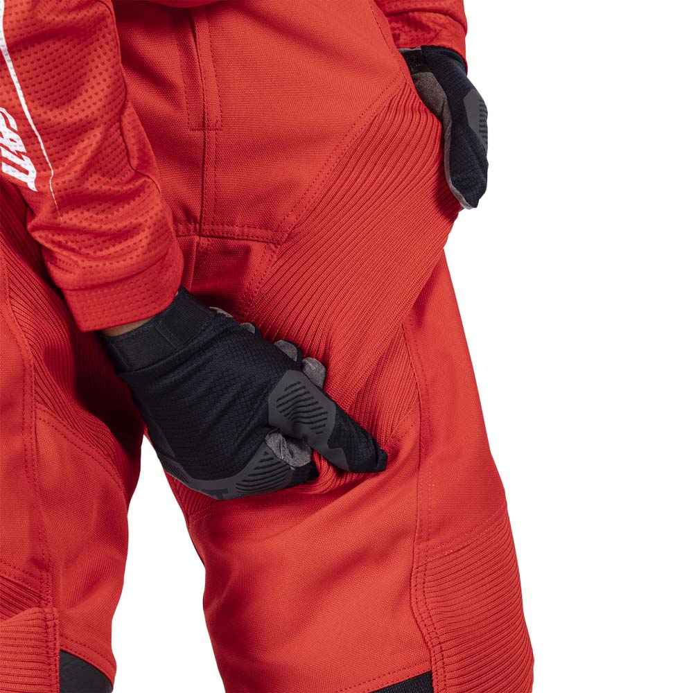 Leatt 3.5 Junior Ride Kit Red - FREE UK Delivery, FREE 365 Day Returns | Moto Central