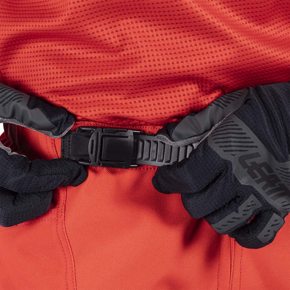 Leatt 3.5 Junior Ride Kit Red - FREE UK Delivery, FREE 365 Day Returns | Moto Central