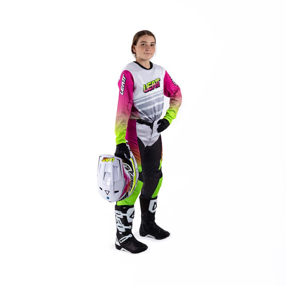 Leatt 3.5 Junior Ride Kit Retro Pink - FREE UK Delivery, FREE 365 Day Returns | Moto Central