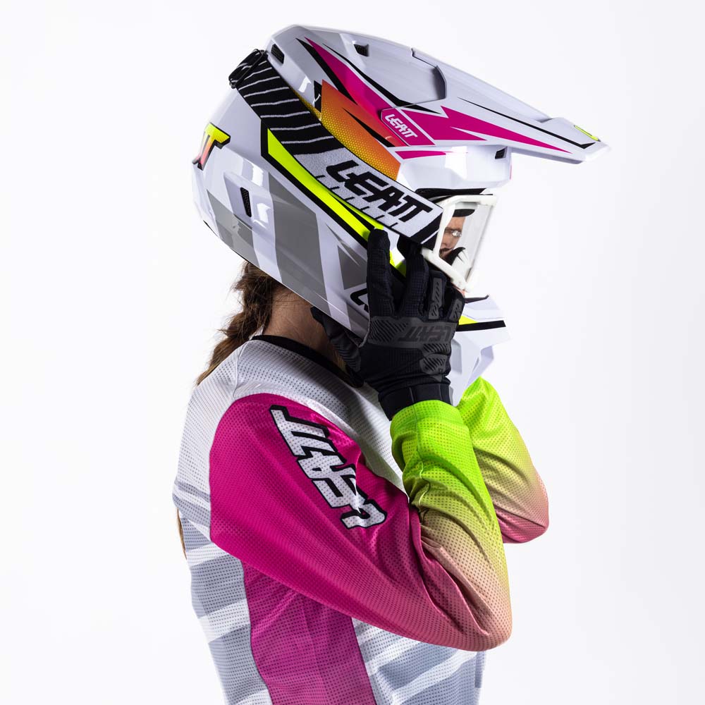 Leatt 3.5 Junior Ride Kit Retro Pink - FREE UK Delivery, FREE 365 Day Returns | Moto Central