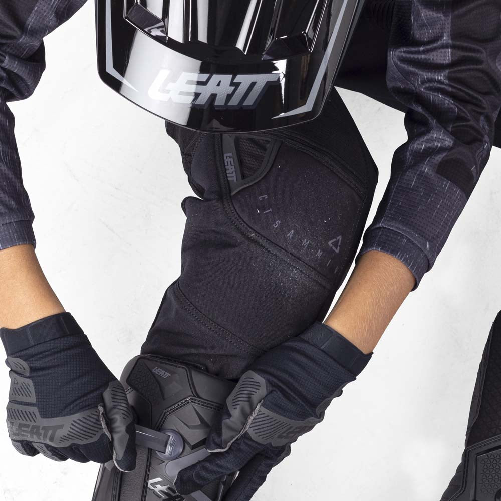 Leatt 3.5 Junior Ride Kit Stealth Black / Grey - FREE UK Delivery, FREE 365 Day Returns | Moto Central