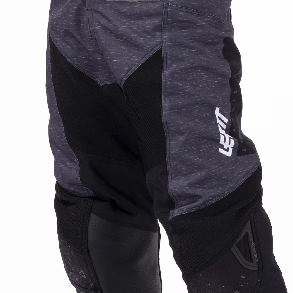 Leatt 3.5 Junior Ride Kit Stealth Black / Grey - FREE UK Delivery, FREE 365 Day Returns | Moto Central