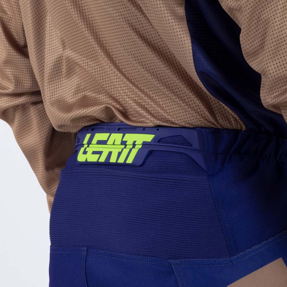 Leatt Moto 3.5 Ride Kit Brown - FREE UK Delivery, FREE 365 Day Returns | Moto Central
