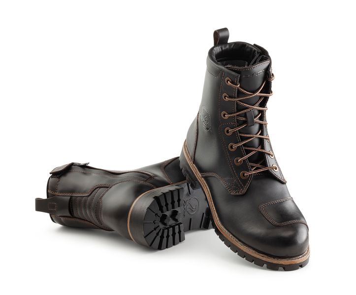 Forma Legacy Dry Short Boots Brown - FREE UK Shipping, FREE 365 Day Returns | Moto Central