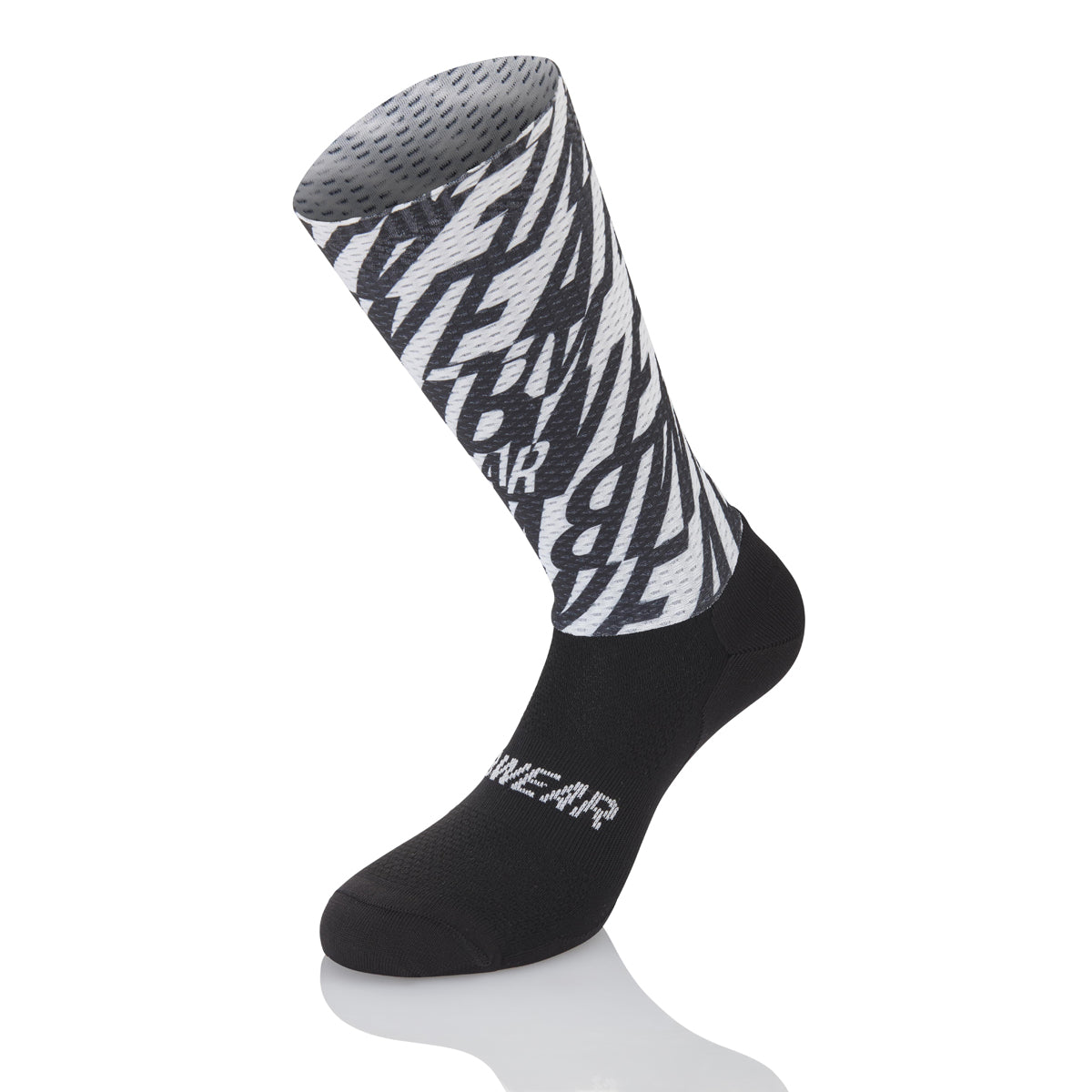 MB Wear Aero Dry Cycling Socks Signature - FREE UK Shipping, FREE 365 Day Returns | Moto Central