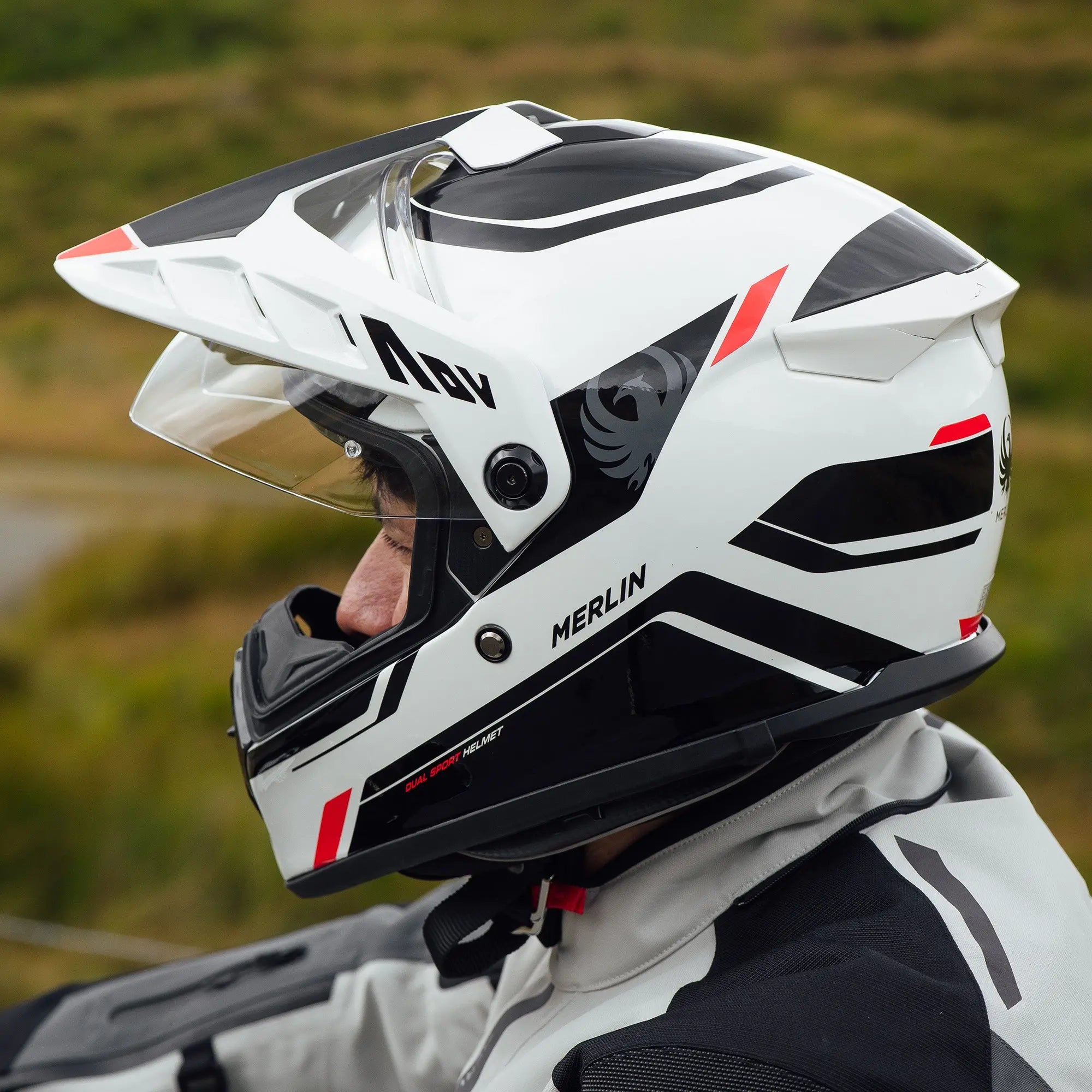 Merlin Torres Block White / Red FREE UK Delivery, FREE 365 Day Returns | Moto Central