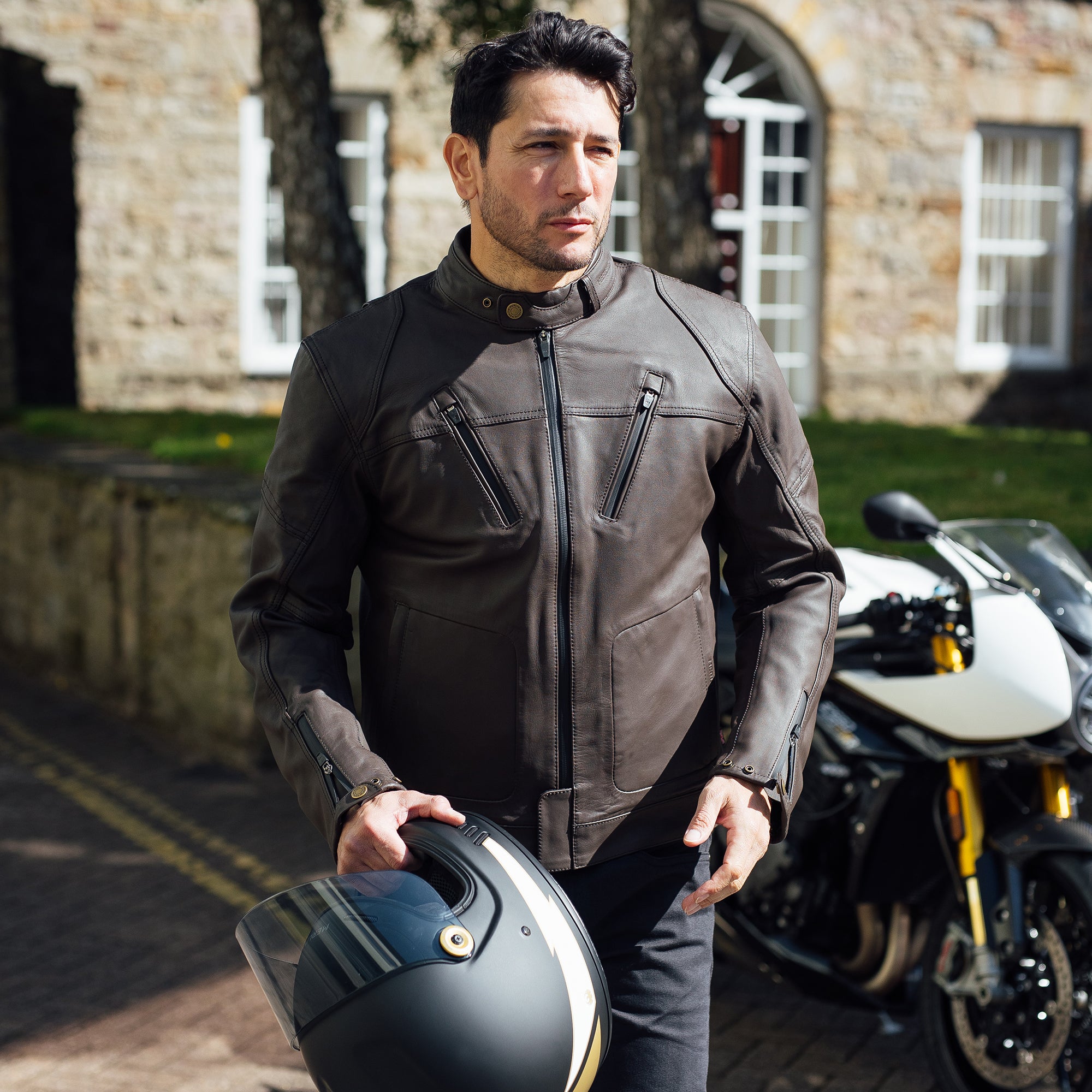 Merlin Revival Flash Matt Black FREE UK Delivery, FREE 365 Day Returns | Moto Central