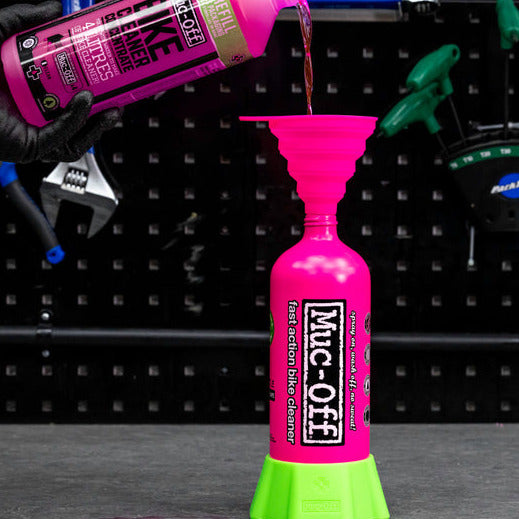 Muc-Off Collapsible Silicone Funnel Pink