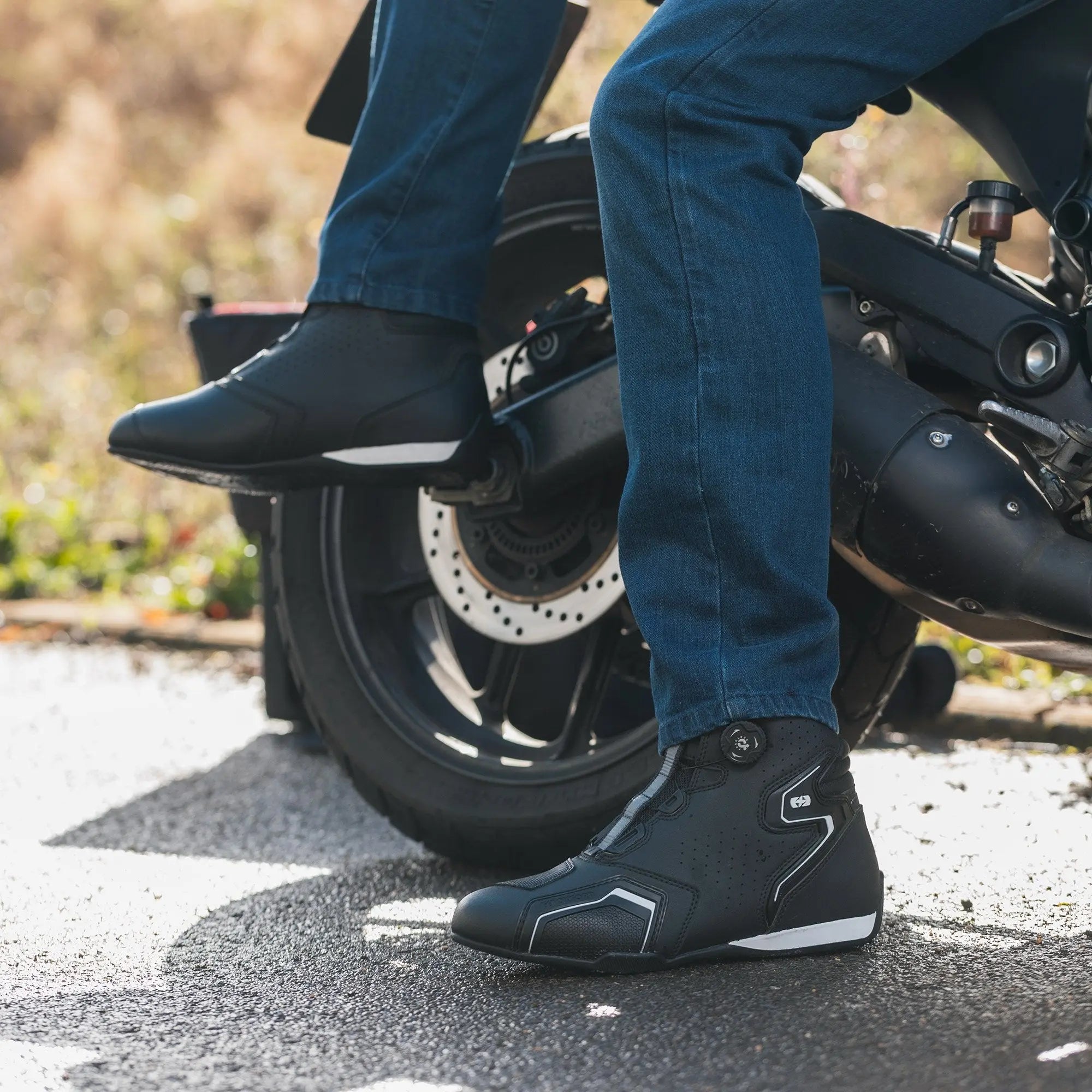 Oxford Helix Air Boots Black / White FREE UK Delivery, FREE 365 Day Returns | Moto Central