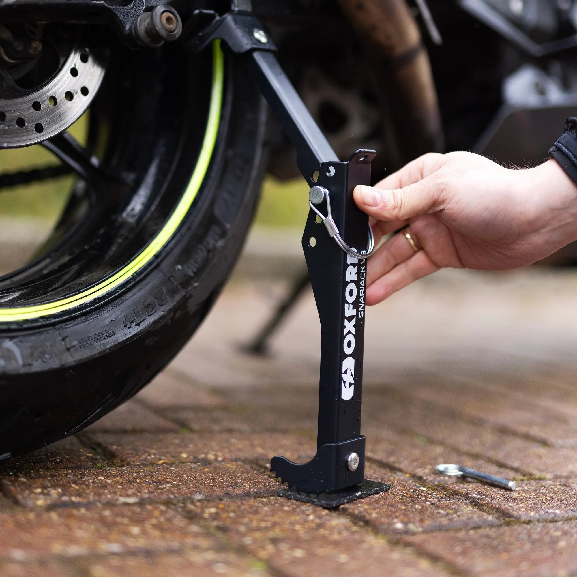 Oxford SnapJack V3 Stand Black FREE UK Delivery, FREE 365 Day Returns | Moto Central
