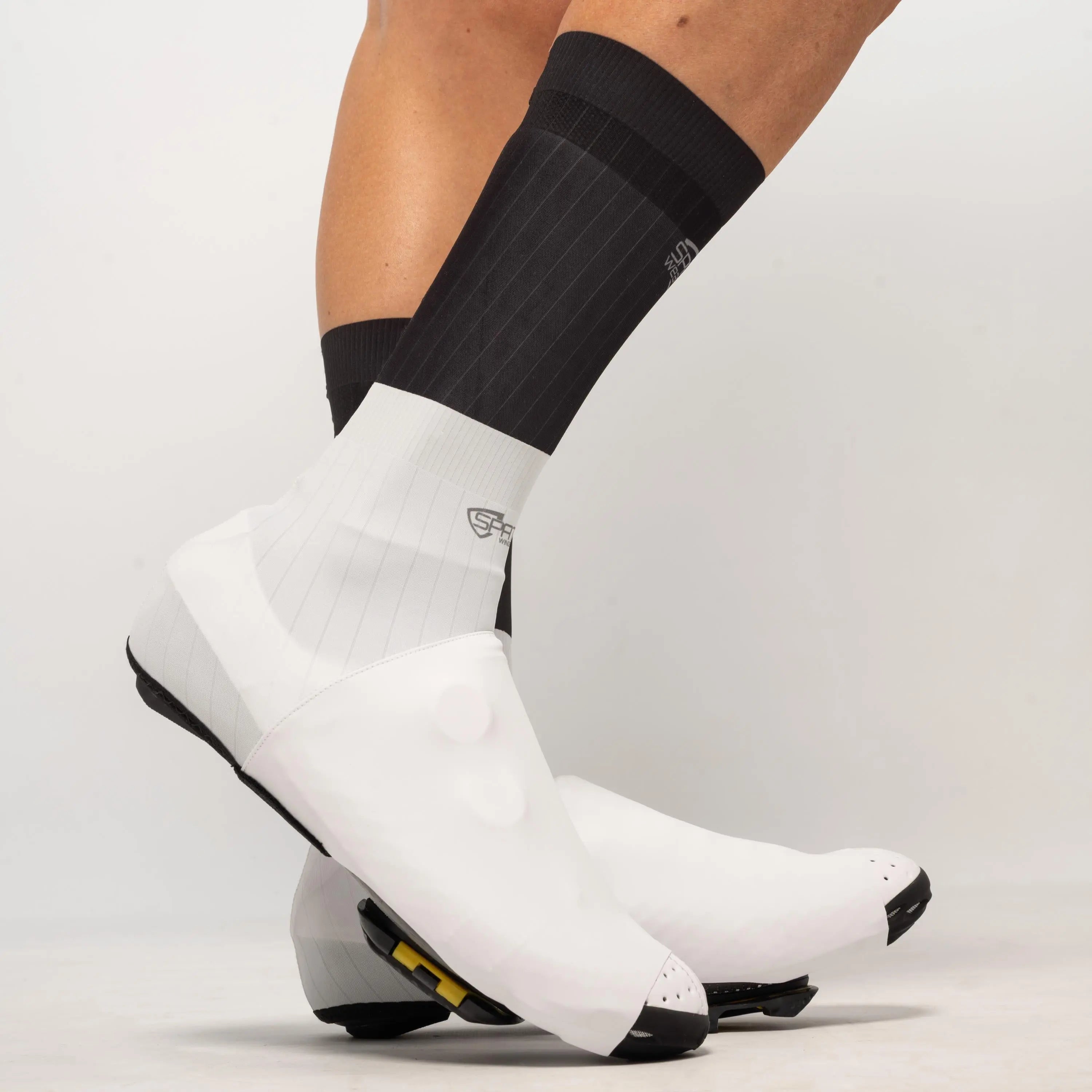 Spatzwear WinSokz Short Shoe Covers White - FREE UK Shipping, FREE 365 Day Returns | Moto Central