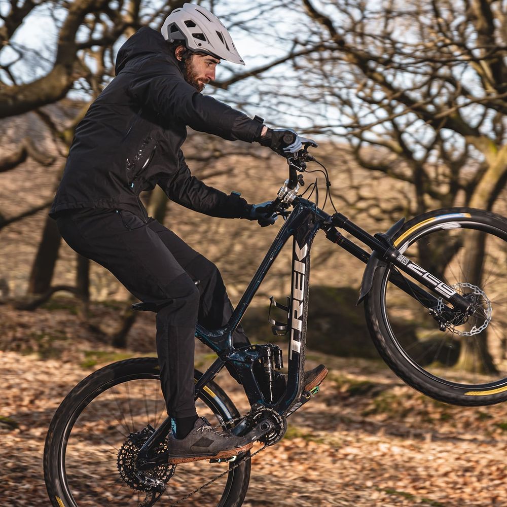 Spada MTB Route Trouser Black - FREE UK Shipping, FREE 365 Day Returns | Moto Central