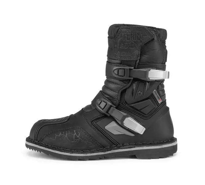 Forma Terra Evo Dry Low Adventure Boots Black  - FREE UK Shipping, FREE 365 Day Returns | Moto Central