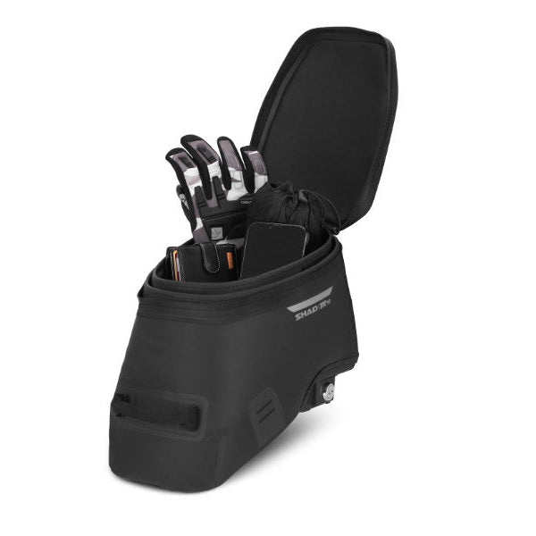 SHAD TR10CL Click System Tank Bag  - FREE UK Shipping, FREE 365 Day Returns | Moto Central