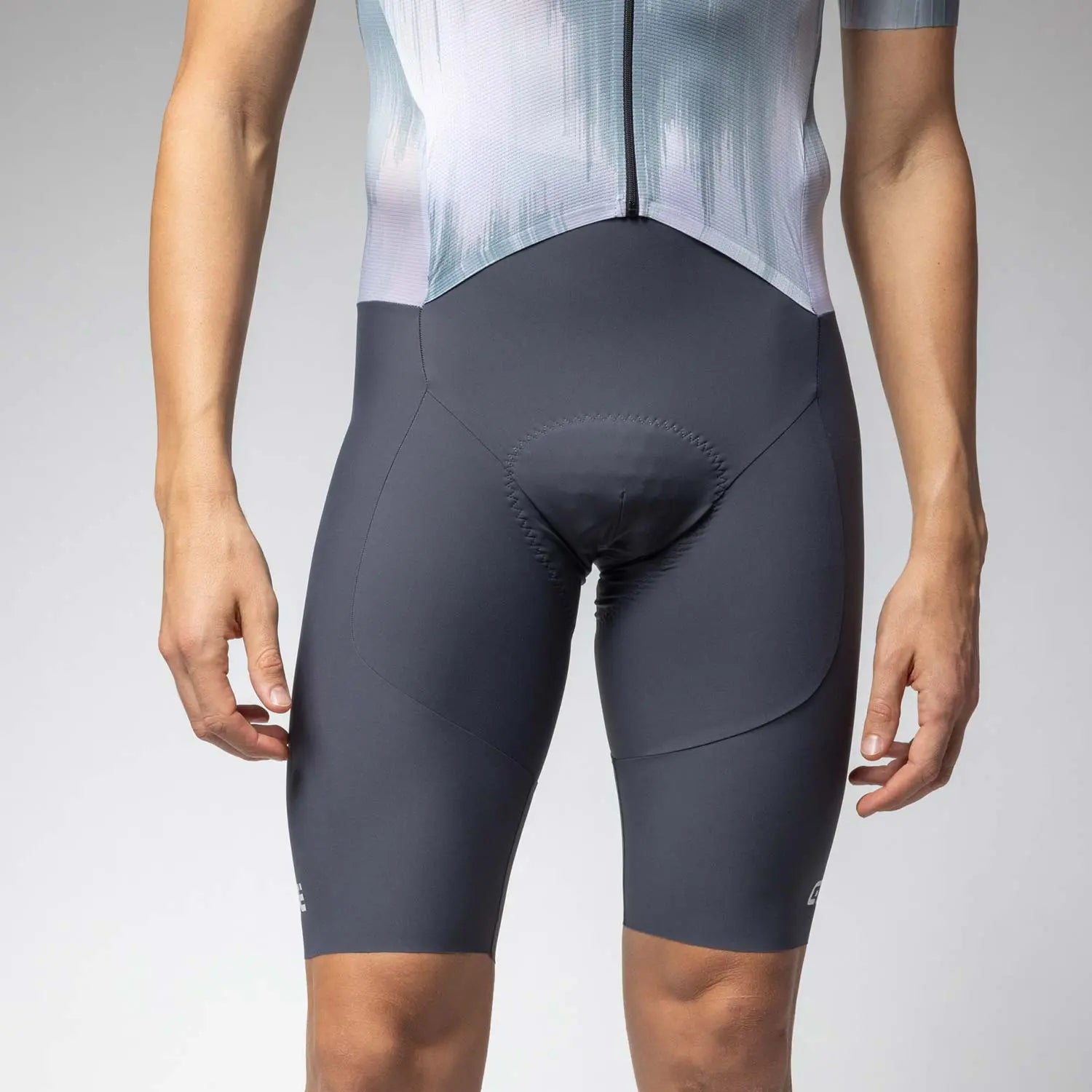 Ale Clothing Argon PR-E Short Sleeves Skinsuit Grey - FREE UK Shipping, FREE 365 Day Returns | Moto Central