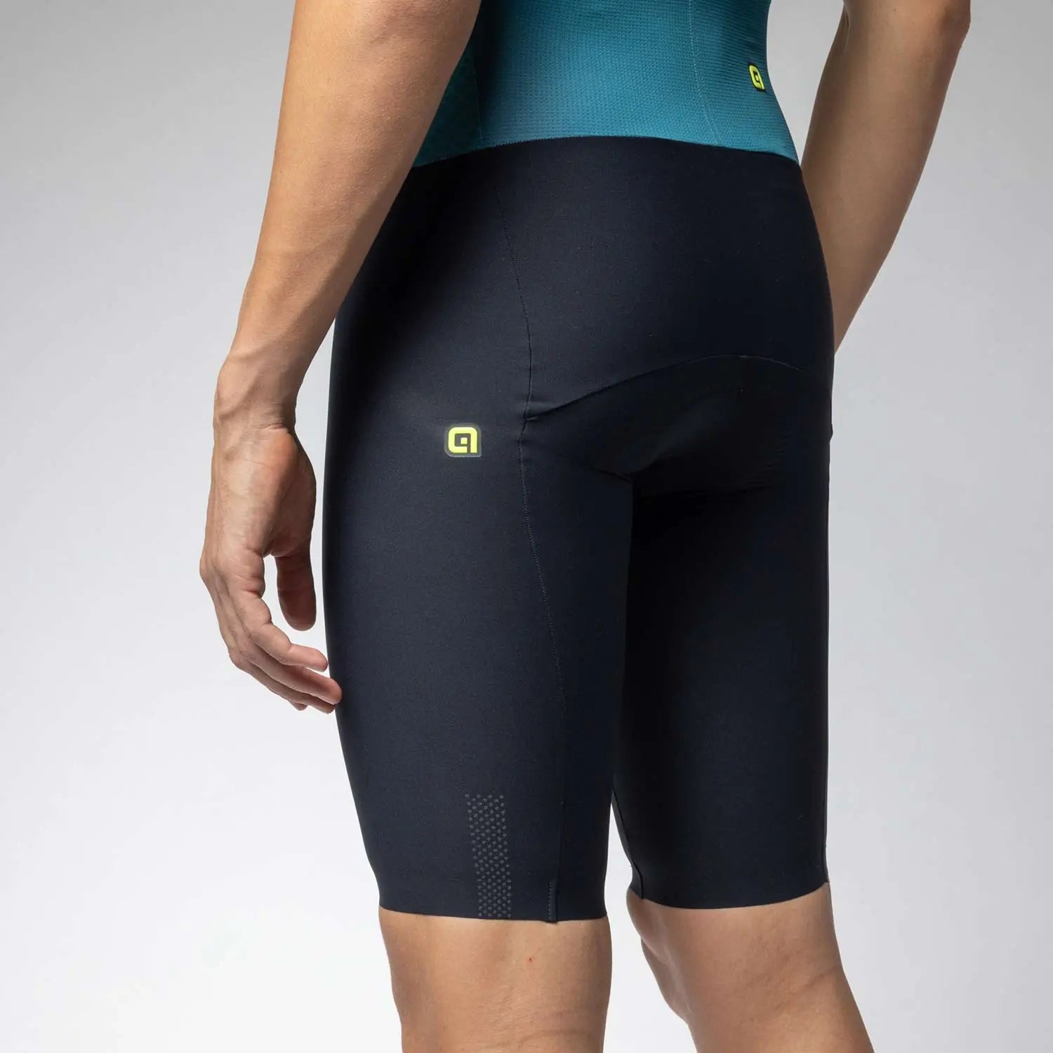 Ale Clothing Eagle Short Sleeves Tri Suit Green - FREE UK Shipping, FREE 365 Day Returns | Moto Central