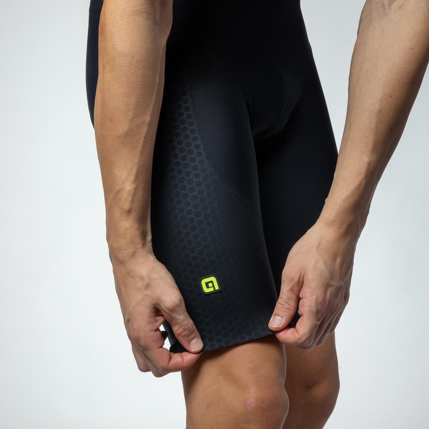 Ale Clothing Hammer 2.0 R-EV1 Bib Shorts Black - FREE UK Shipping, FREE 365 Day Returns | Moto Central