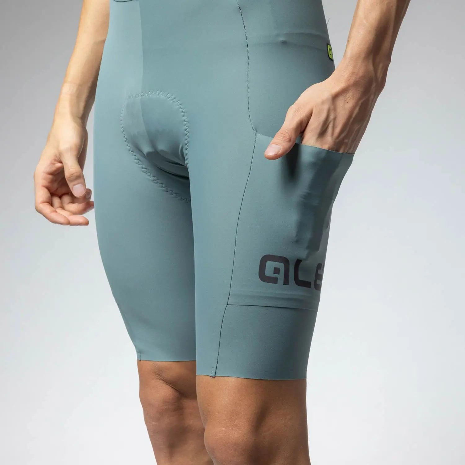 Ale Clothing Gravel Pro Off Road Bib Shorts Cyan - FREE UK Shipping, FREE 365 Day Returns | Moto Central