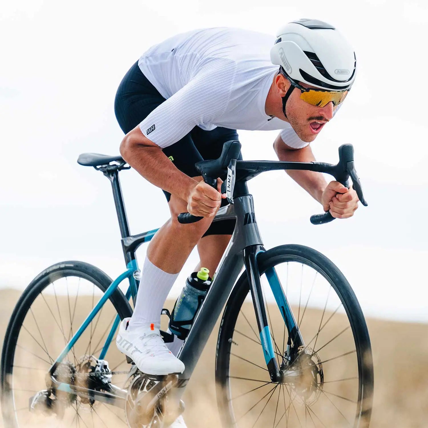 Ale Clothing Sprinter 2.0 R-EV1 Short Sleeves Jersey White - FREE UK Shipping, FREE 365 Day Returns | Moto Central