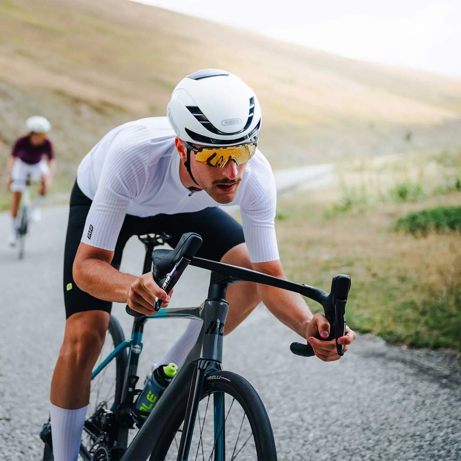 Ale Clothing Sprinter 2.0 R-EV1 Short Sleeves Jersey White - FREE UK Shipping, FREE 365 Day Returns | Moto Central