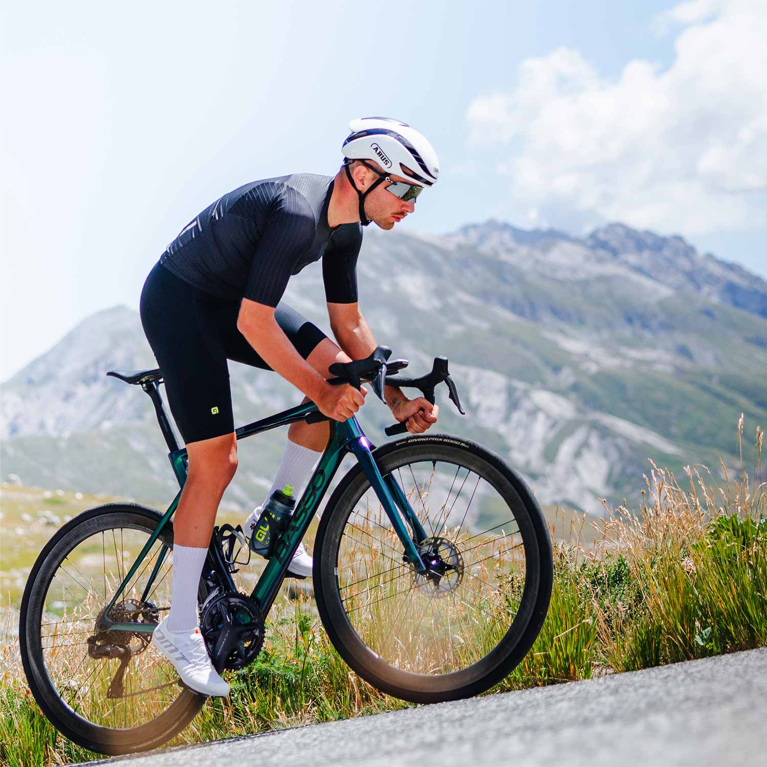 Ale Clothing Eagle R-EV1 Short Sleeves Jersey Black - FREE UK Shipping, FREE 365 Day Returns | Moto Central