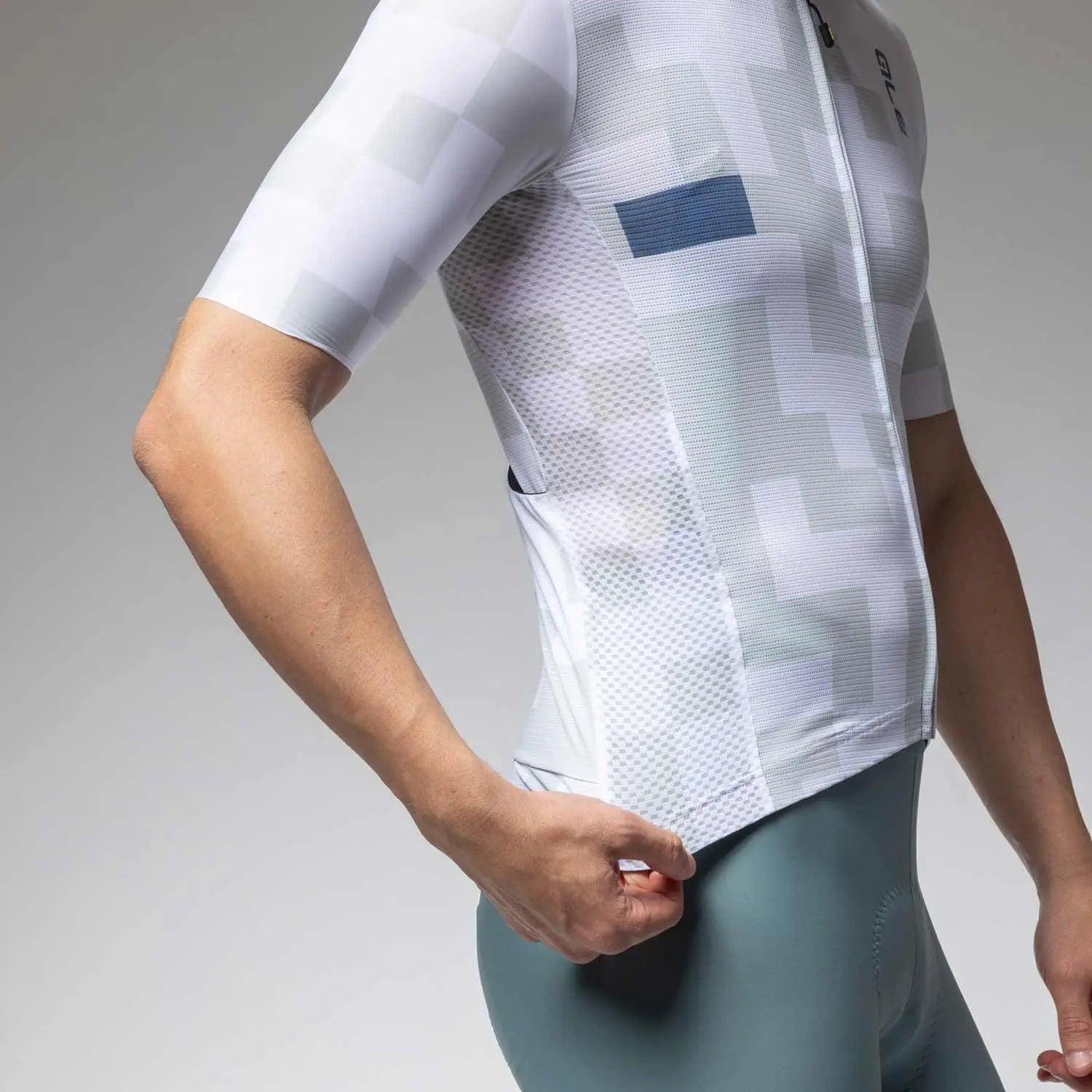 Ale Clothing Pixel Pragma Short Sleeves Jersey White - FREE UK Shipping, FREE 365 Day Returns | Moto Central