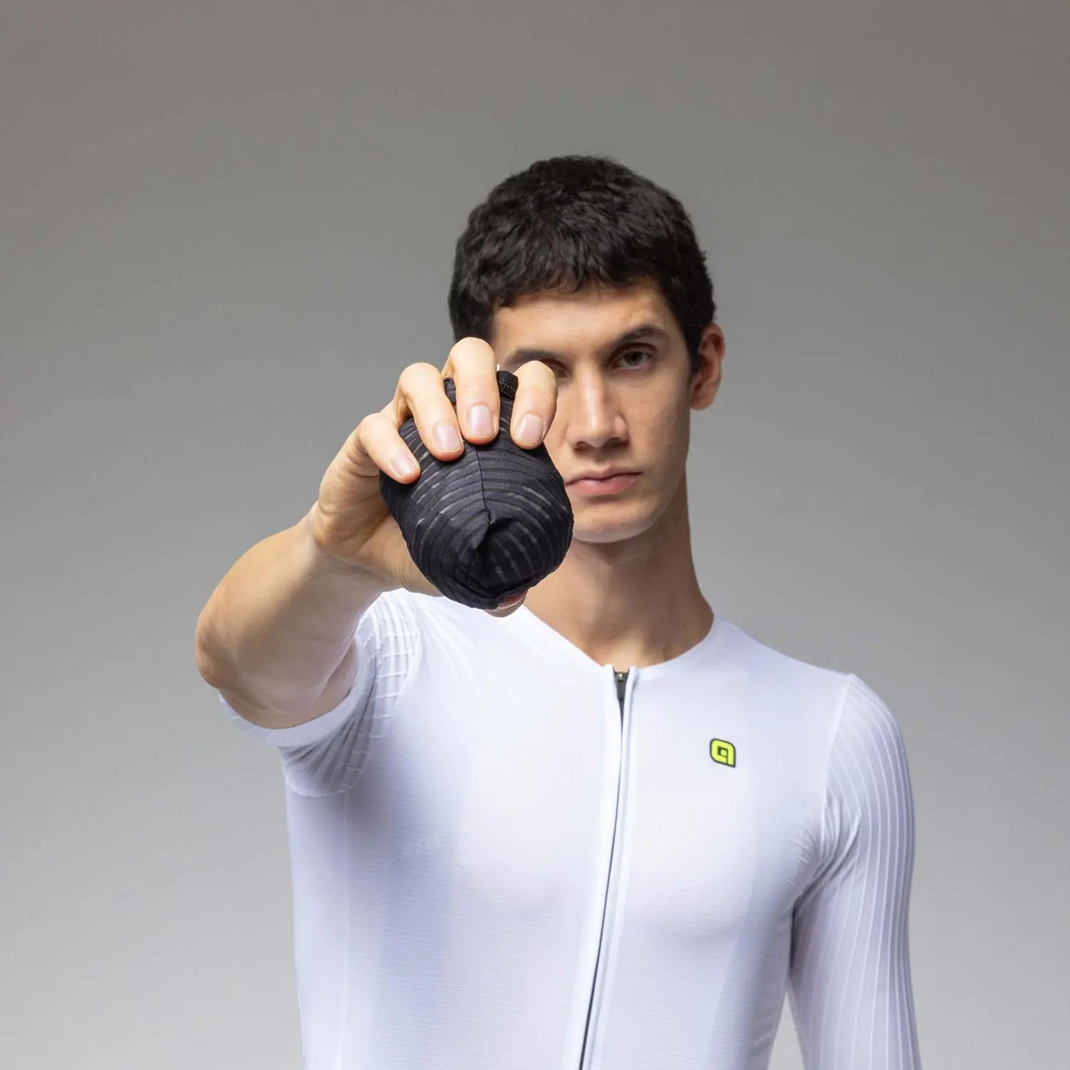 Ale Clothing Light Pack 2.0 Gilet White - FREE UK Shipping, FREE 365 Day Returns | Moto Central