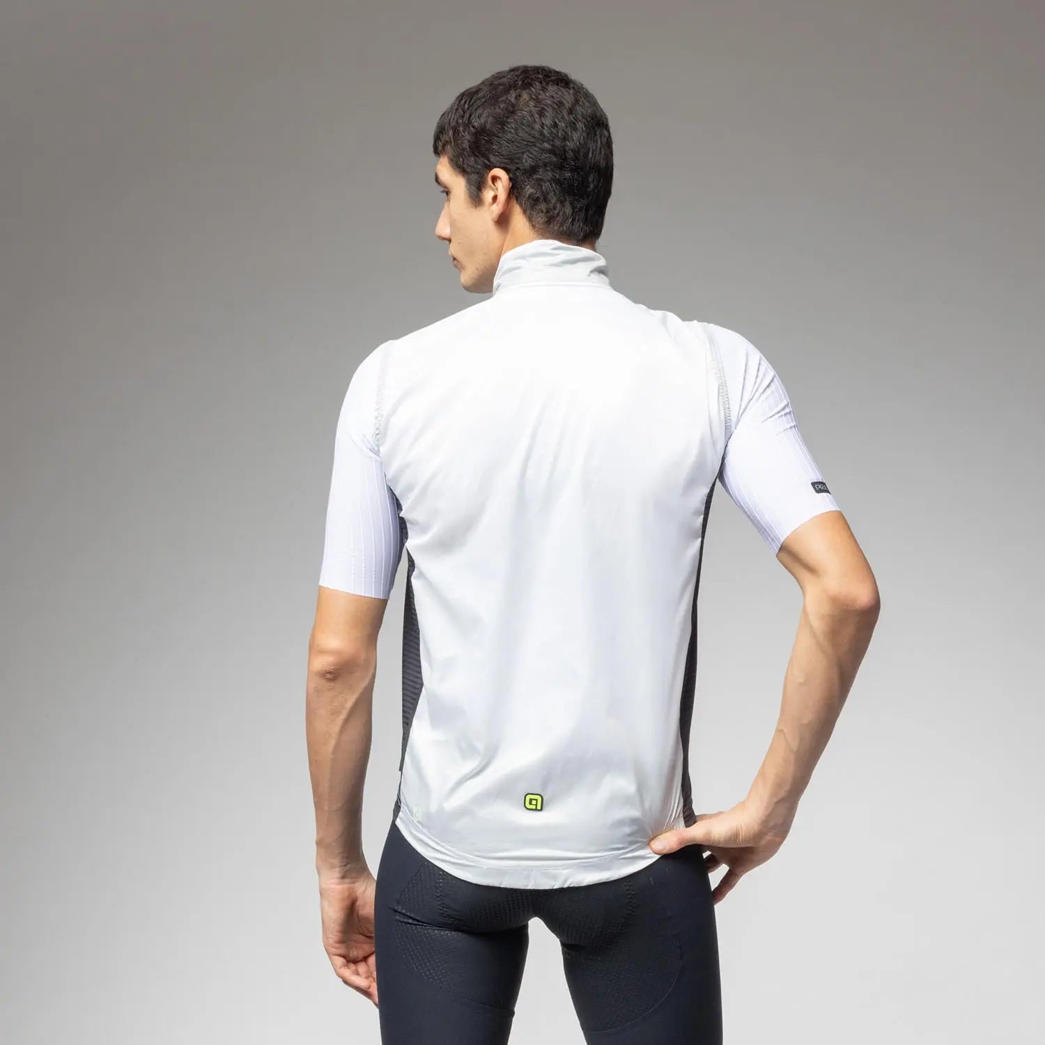 Ale Clothing Light Pack 2.0 Gilet White - FREE UK Shipping, FREE 365 Day Returns | Moto Central