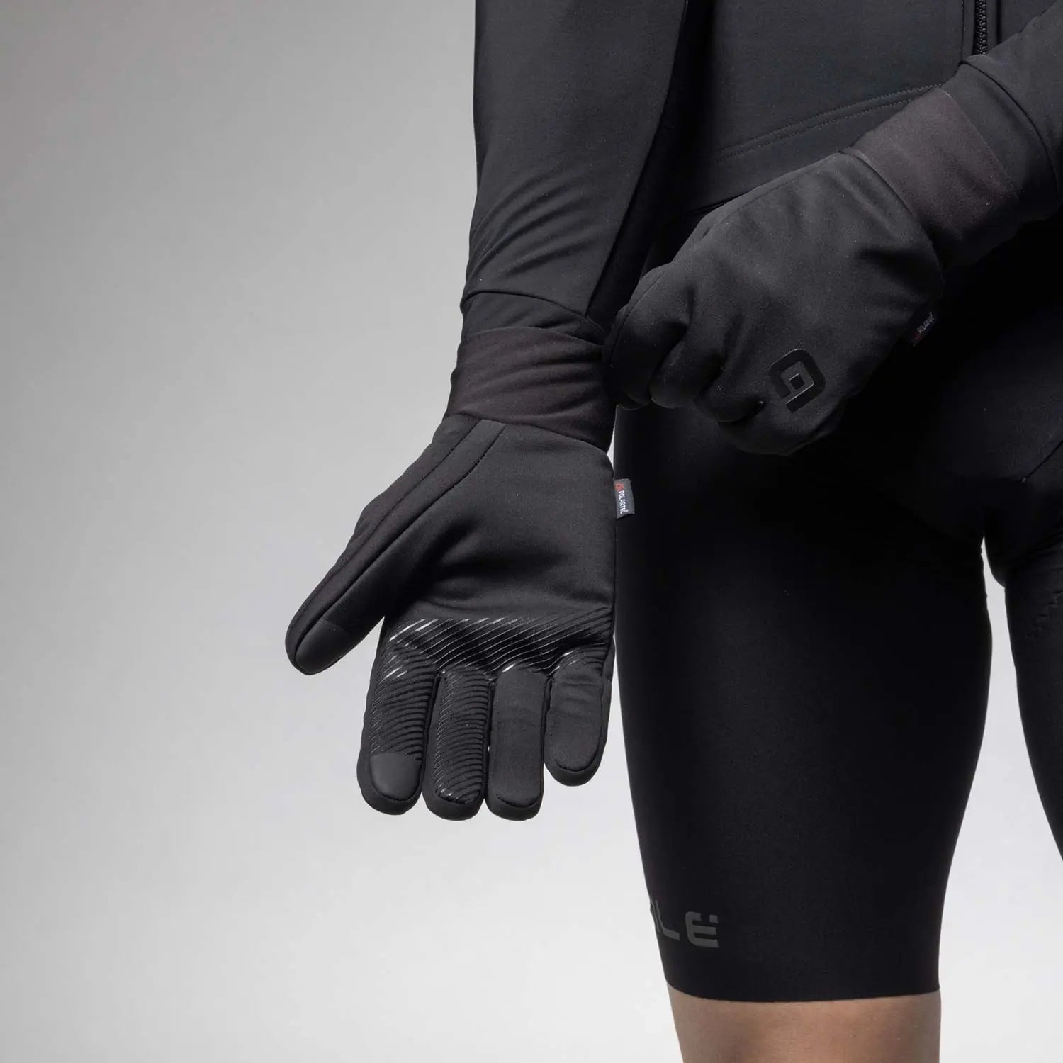 Ale Clothing Riparo Winter Gloves Black - FREE UK Shipping, FREE 365 Day Returns | Moto Central