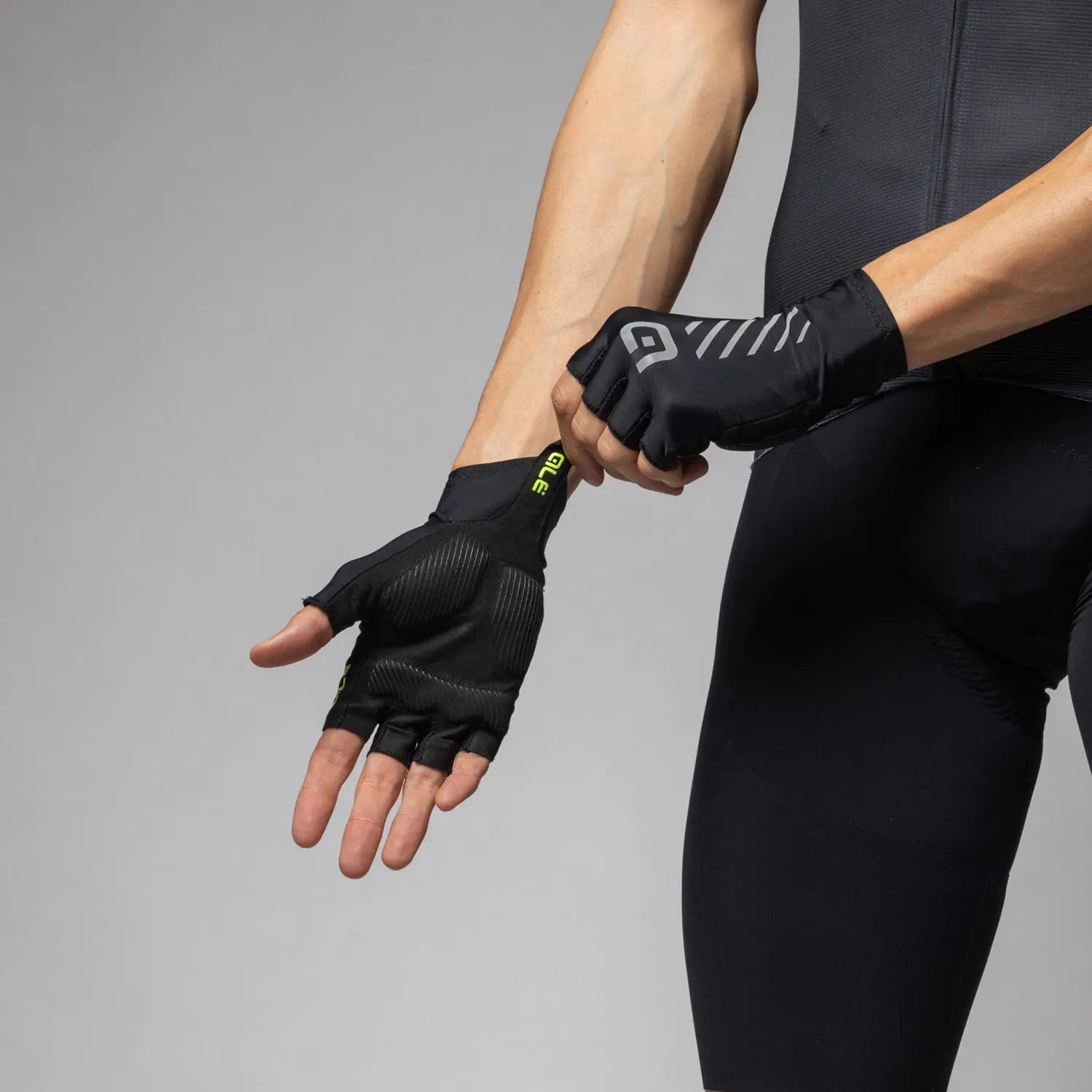 Ale Clothing Ciak Summer Gloves Black - FREE UK Shipping, FREE 365 Day Returns | Moto Central