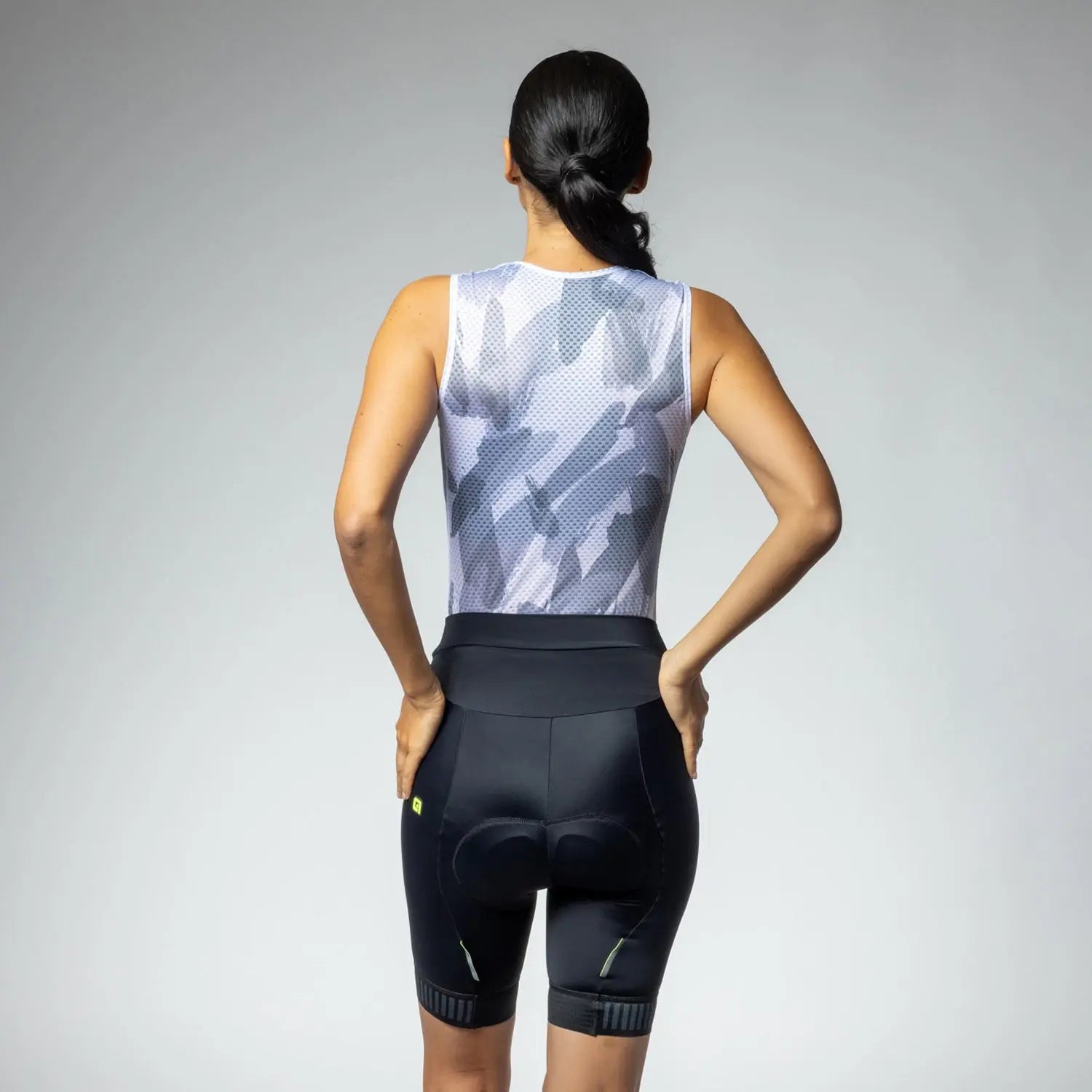 Ale Clothing Traguardo 2.0 Pragma Ladies Shorts Black / White - FREE UK Shipping, FREE 365 Day Returns | Moto Central