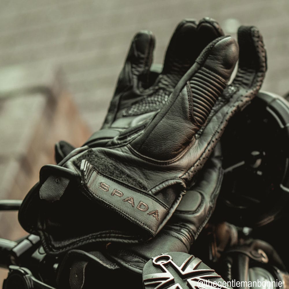 Spada Corso CE Leather Gloves Brown / Black FREE UK Delivery, FREE 365 Day Returns | Moto Central