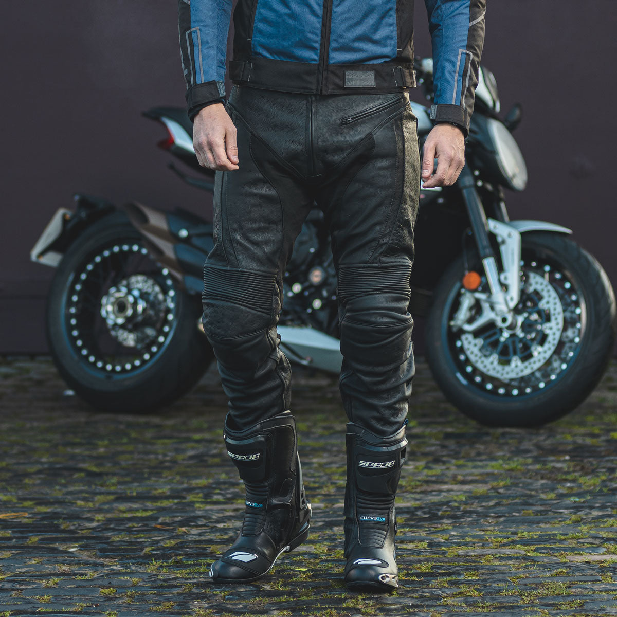 Spada Everider CE Leather Jeans Black FREE UK Delivery, FREE 365 Day Returns | Moto Central