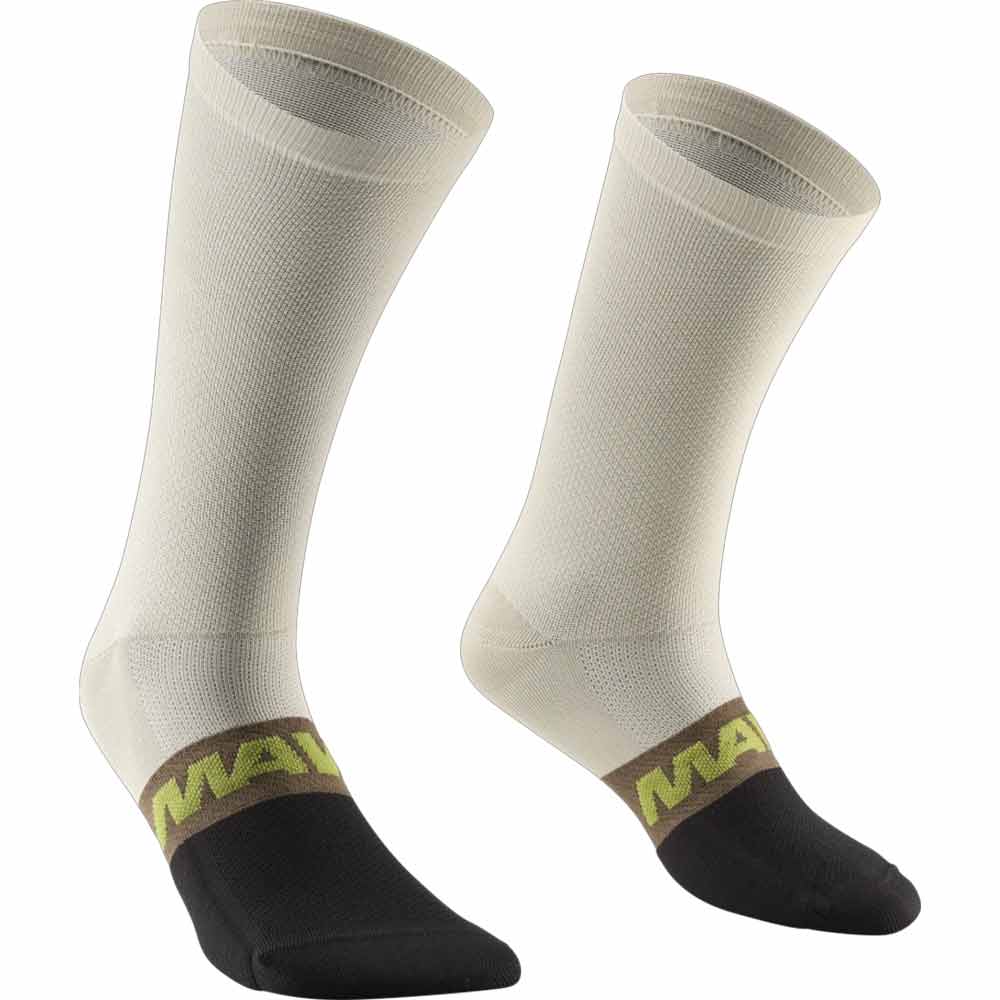Mavic Essential High Socks Sand - FREE UK Shipping, FREE 365 Day Returns | Moto Central