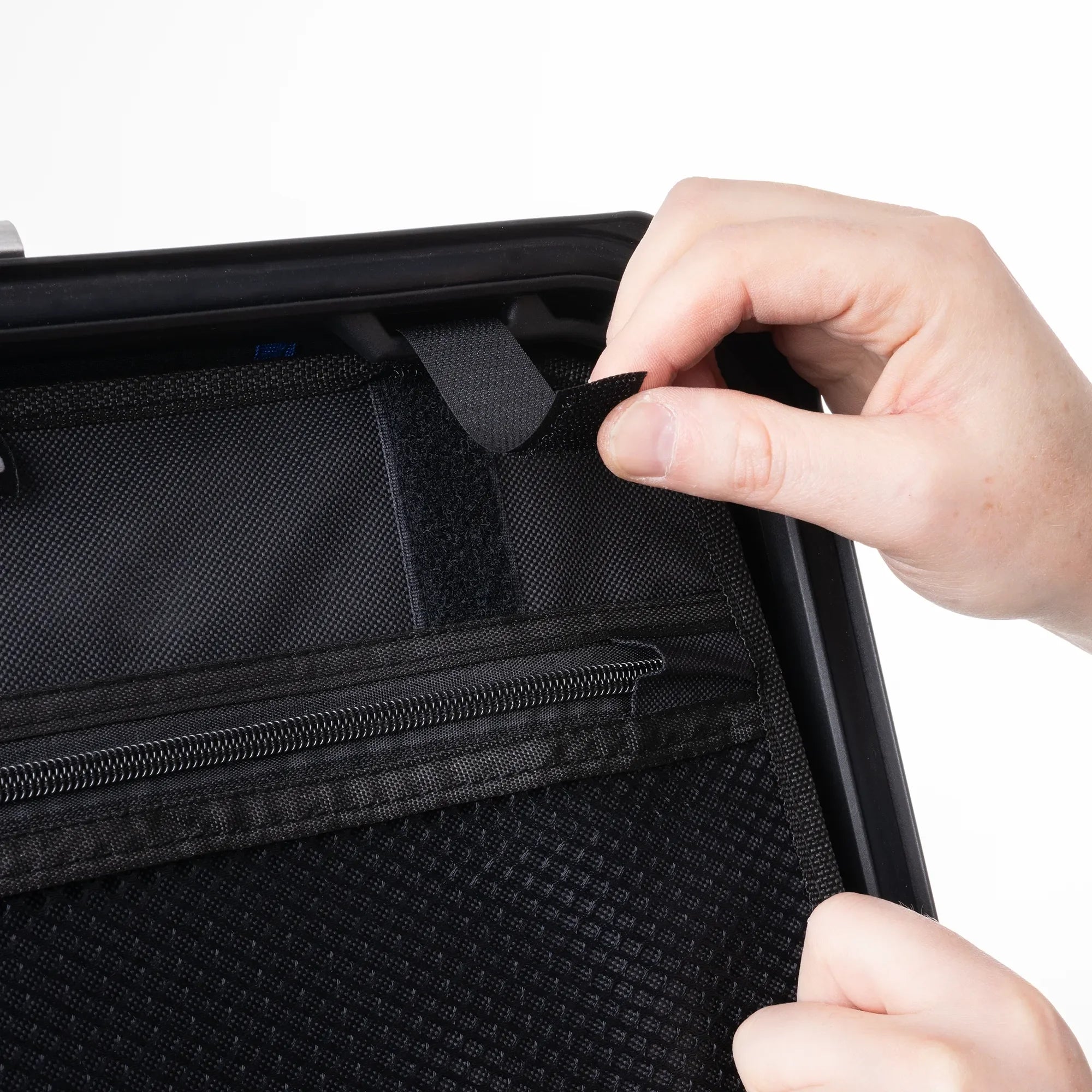Oxford Roamer Top Box Black - internal hook-and-loop strap detail