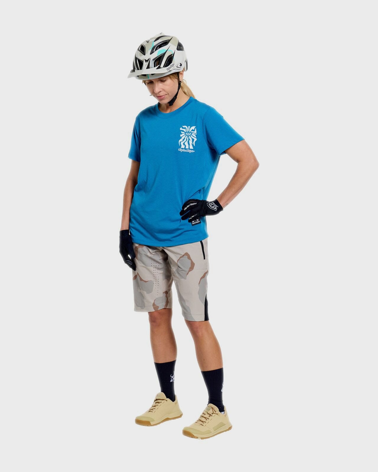 Troy Lee Designs Lilium Ride Short Sleeves Ladies Cycle T-Shirt One Eye Aero Blue - FREE UK Shipping, FREE 365 Day Returns | Moto Central